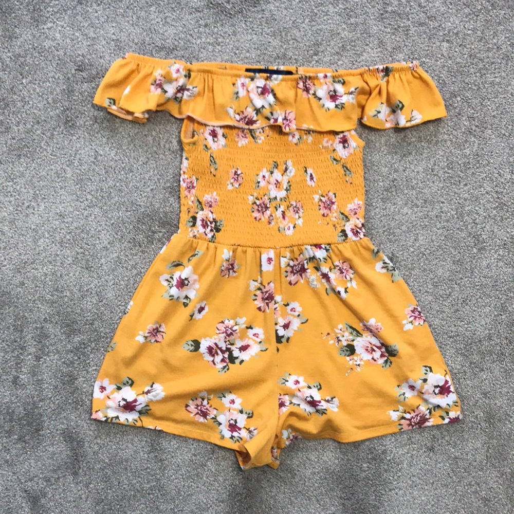 Francesca’s Romper, Size Small